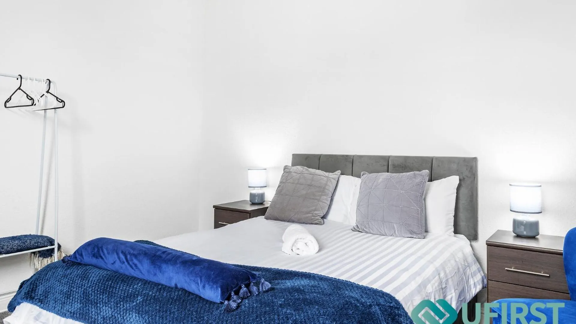 Apartment Spacious 4 Bedroom Home - City Centre, Forest Rec, Arboretum & Hyson Green Market - Sleeps 8 Nottingham