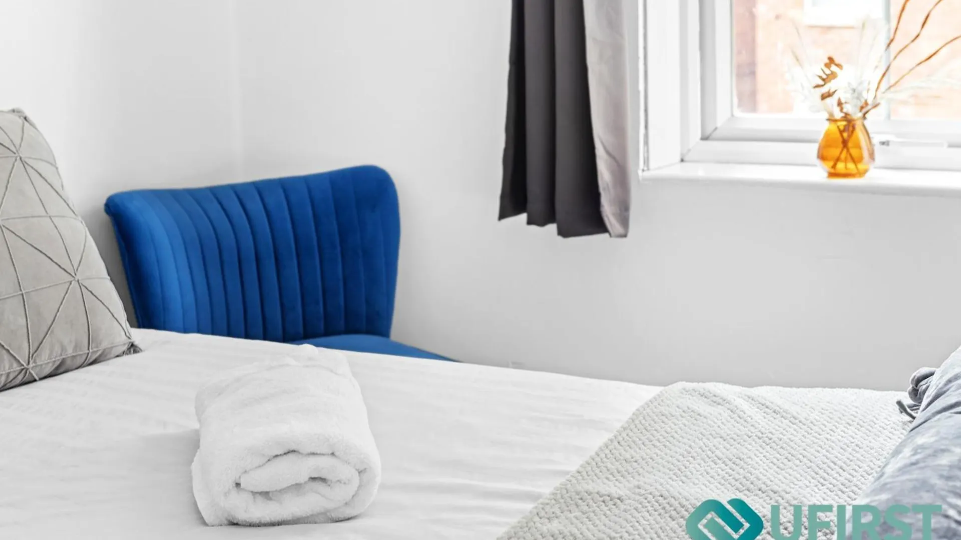 Apartment Spacious 4 Bedroom Home - City Centre, Forest Rec, Arboretum & Hyson Green Market - Sleeps 8 Nottingham